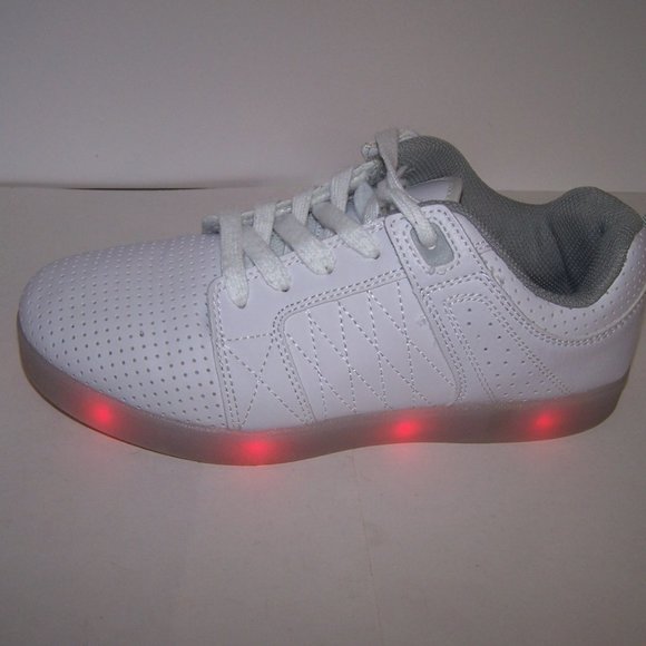 Multi-Lights Tennis Shoes Size 6 Red, Green, Blue - Picture 6 of 8